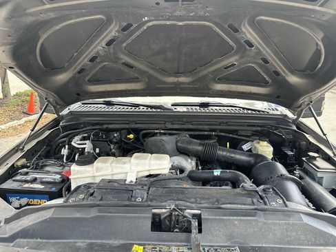Used 2005 Ford Excursion Limited AWD/4WD image 13