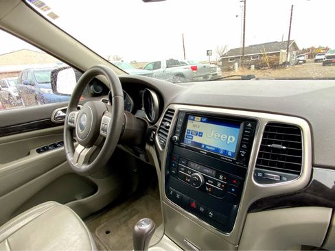Used 2012 Jeep Grand Cherokee Laredo image 39