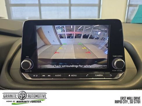 Used 2026 Nissan Rogue SV AWD/4WD image 21