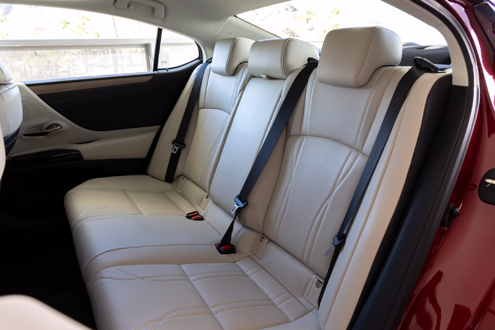 Used 2024 Lexus ES 300h w/ Technology Package FWD image 22
