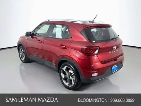 Used 2024 Hyundai Venue Limited FWD image 5