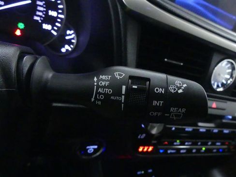 Used 2022 Lexus RX 450h w/ Premium Package image 19