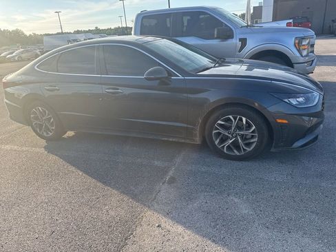 Used 2023 Hyundai Sonata SEL w/ Convenience Package FWD image 4