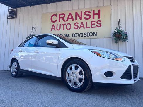 Used 2014 Ford Focus SE FWD image 3
