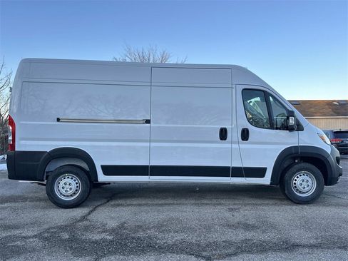 New 2026 RAM ProMaster 2500 w/ Convenience Group image 2
