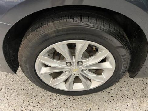 Used 2019 Chevrolet Malibu LT FWD image 37