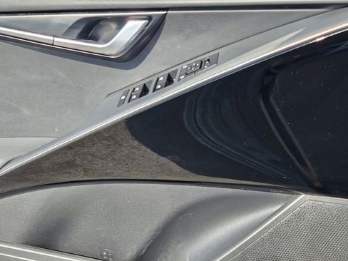 Used 2023 Kia Niro EX w/ EX Cold Weather Package image 23