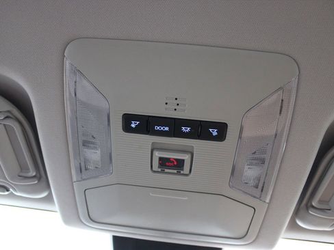 Used 2022 Toyota RAV4 XLE FWD image 34