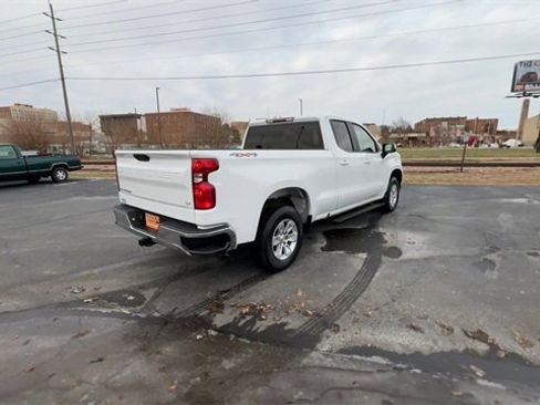 Used 2024 Chevrolet Silverado 1500 LT image 8