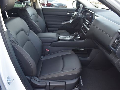 New 2026 Nissan Pathfinder SL FWD image 74