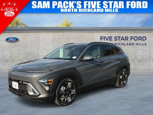 Used 2025 Hyundai Kona SEL FWD image 4