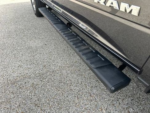 Used 2024 RAM 2500 Laramie w/ Safety Group AWD/4WD image 59