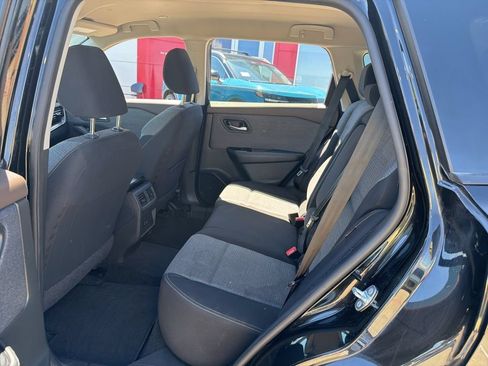 Used 2023 Nissan Rogue SV FWD image 15