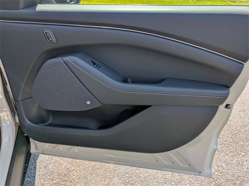 New 2025 Ford Mustang Mach-E Premium image 33