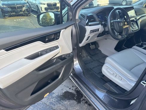 Used 2022 Honda Odyssey Touring image 10