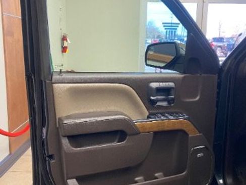 Used 2018 Chevrolet Silverado 1500 LTZ w/ LTZ Plus Package image 15