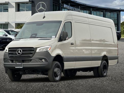 New 2026 Mercedes-Benz Sprinter 3500 image 8