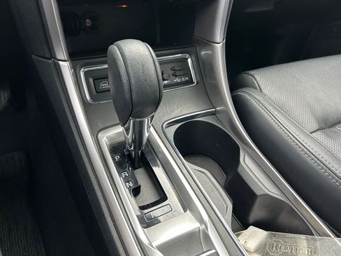 Used 2020 Subaru Ascent Limited image 29