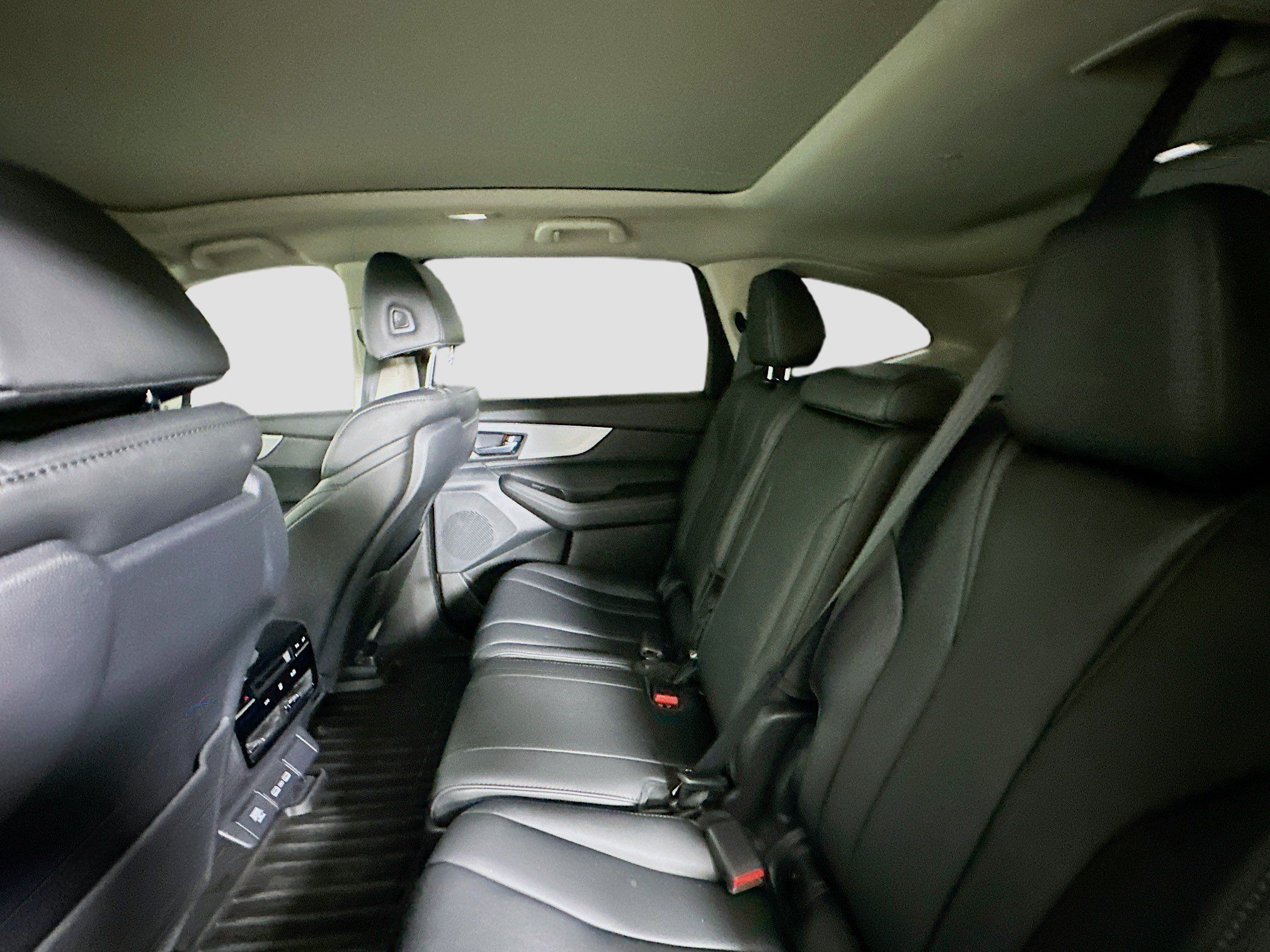 Used 2024 Acura MDX FWD image 28