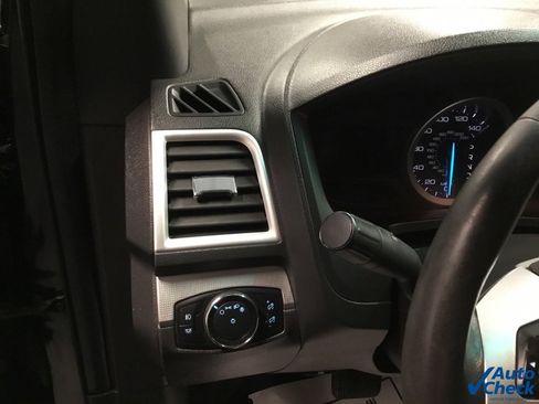 Used 2015 Ford Explorer XLT w/ Equipment Group 202A image 22