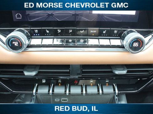 New 2025 GMC Canyon AT4 w/ Nightfall Edition image 13