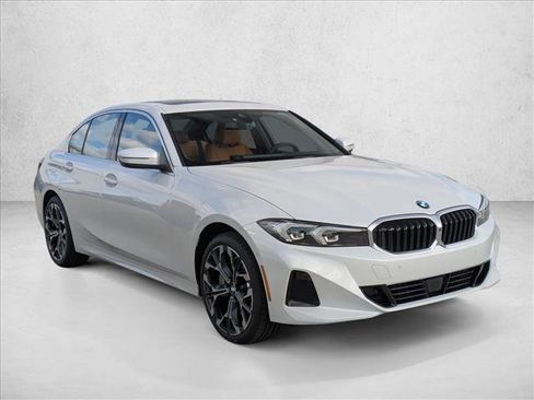 Used 2026 BMW 330i xDrive Sedan w/ Premium Package image 7