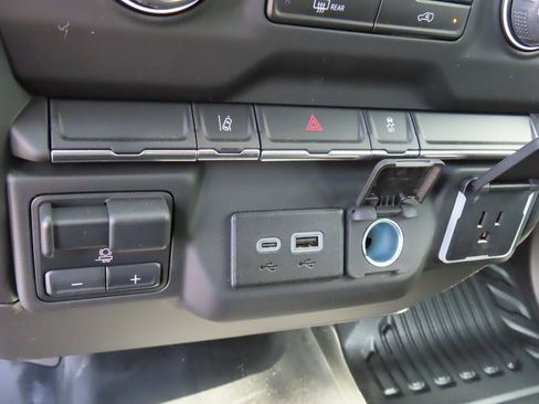 New 2024 Chevrolet Silverado 2500 W/T w/ WT Convenience Package image 8