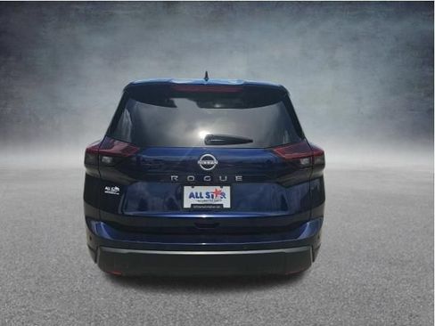 Used 2025 Nissan Rogue SV FWD image 7