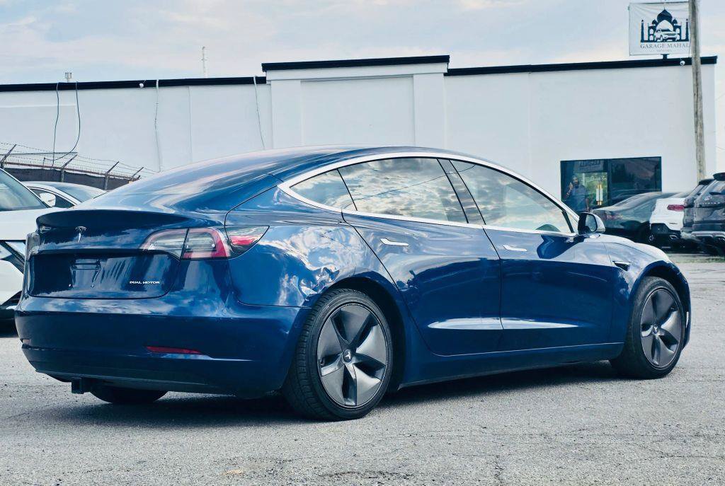 Used 2018 Tesla Model 3 Performance AWD/4WD image 2