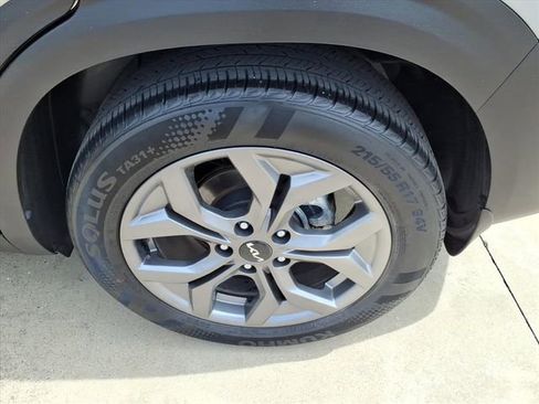 Used 2024 Kia Seltos S image 18