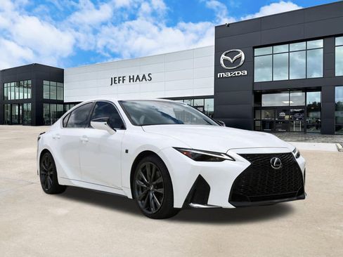Used 2024 Lexus IS 350 F Sport RWD image 4