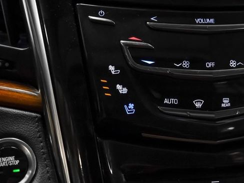 Used 2015 Cadillac Escalade Luxury AWD/4WD image 33