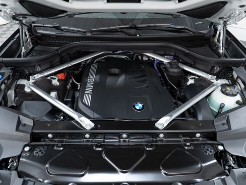 New 2026 BMW X7 xDrive40i image 9