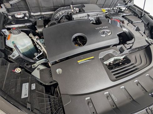 Certified 2025 INFINITI QX50 Luxe image 15