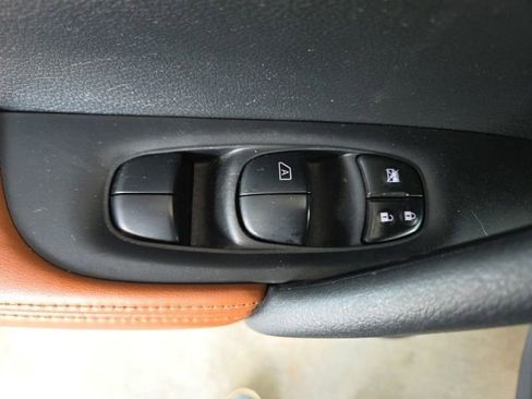 Used 2020 Nissan Rogue SL AWD/4WD image 55