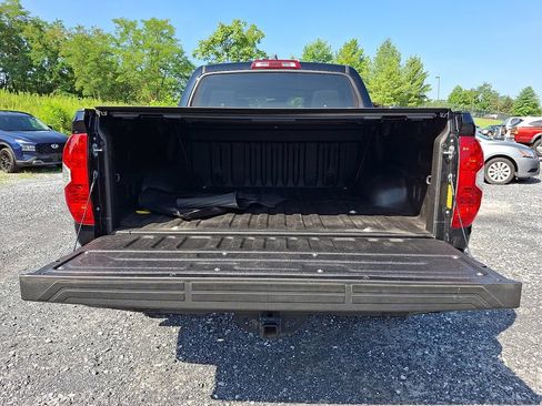 Used 2021 Toyota Tundra SR5 AWD/4WD image 30