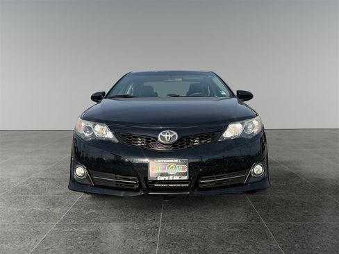 Used 2013 Toyota Camry SE FWD image 9