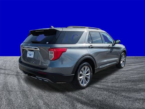 Used 2023 Ford Explorer XLT w/ Equipment Group 202A AWD/4WD image 4