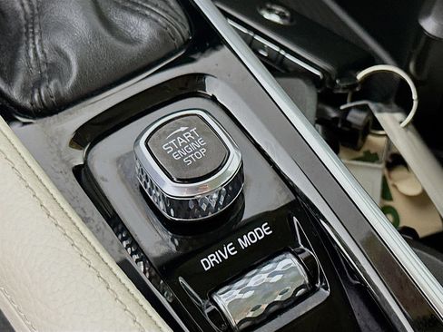 Used 2018 Volvo S90 T6 Momentum w/ Convenience Package AWD/4WD image 20
