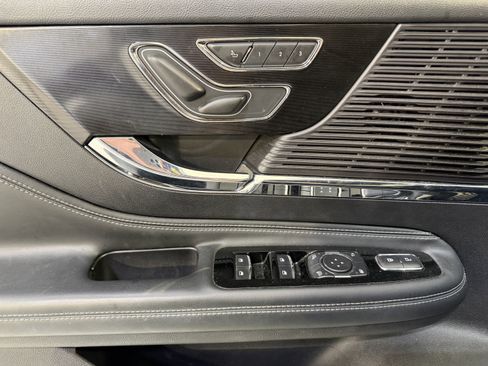Used 2022 Lincoln Corsair FWD w/ Equipment Group 101A image 15
