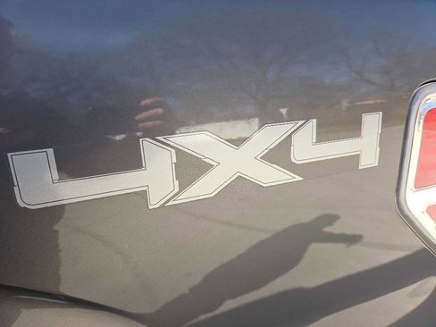 Used 2014 Ford F150 Platinum image 23