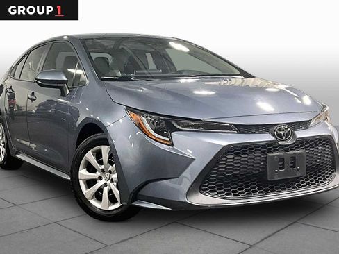 Used 2021 Toyota Corolla LE FWD image 3
