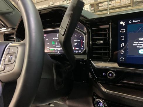 Used 2025 GMC Sierra 2500 SLT w/ SLT Convenience Package AWD/4WD image 22