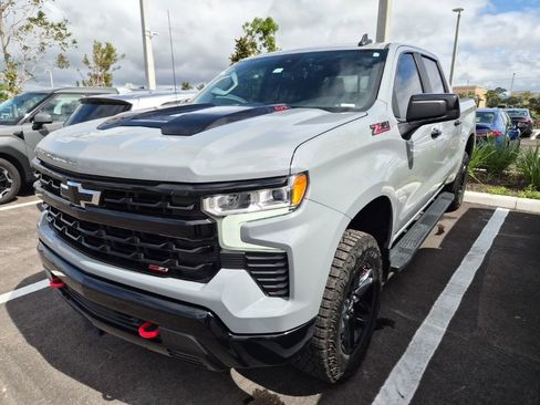 Used 2024 Chevrolet Silverado 1500 LT Trail Boss w/ Convenience Package II image 8
