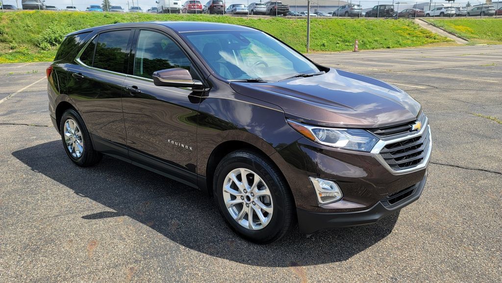 Used 2020 Chevrolet Equinox LT w/ Driver Convenience Package FWD image 16