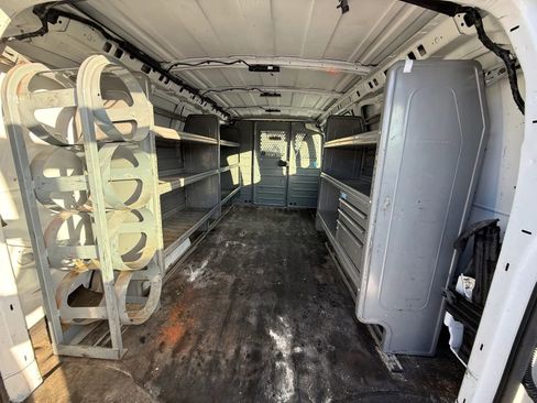 Used 2019 GMC Savana 2500 w/ Driver Convenience Package image 20