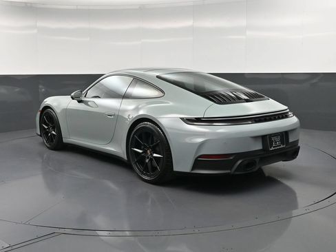 Certified 2025 Porsche 911 Carrera RWD image 3