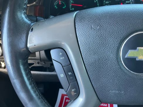 Used 2012 Chevrolet Avalanche LS image 25