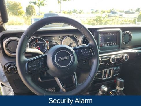 Used 2018 Jeep Wrangler Sport image 26