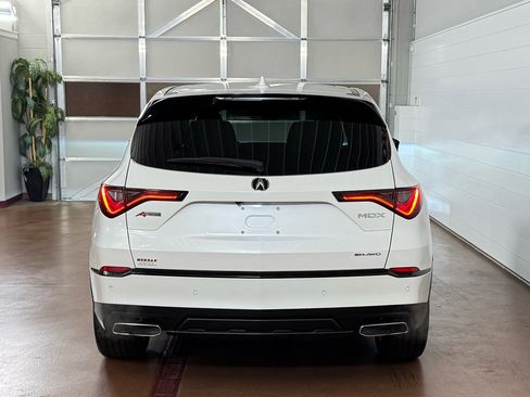 Used 2023 Acura MDX A-Spec image 4